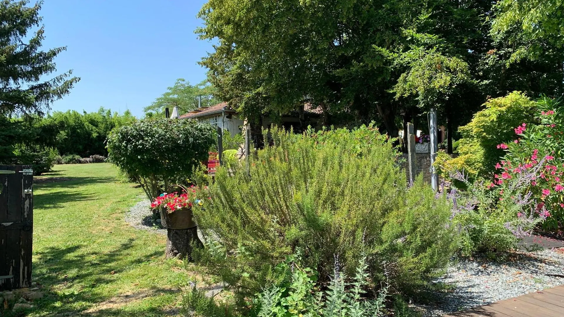 Les Charmes De Boubene Apartamento Saint-Marcet