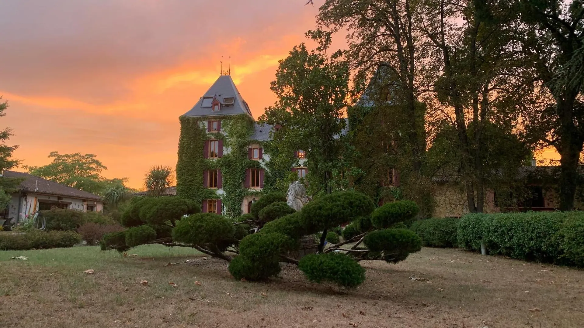 Les Charmes De Boubene Apartamento Saint-Marcet